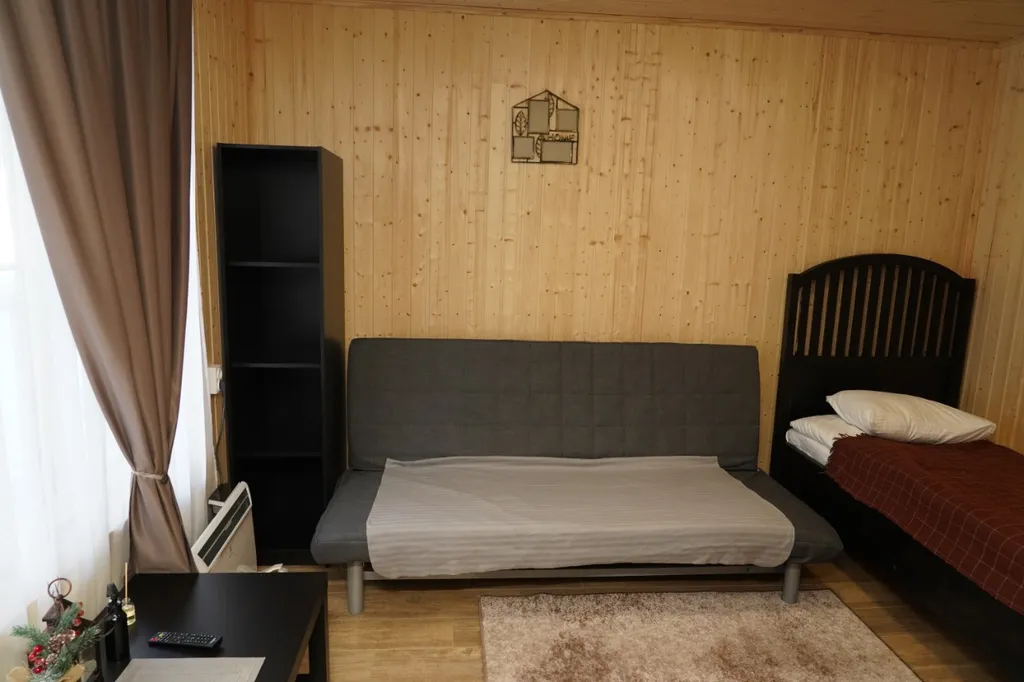 2х комнатный дом в сосновом бору с видом на горы и лес