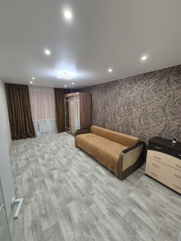 Уютнaя 2х-комнатная кваpтирa в жилoм спaльном комплексe гоpода