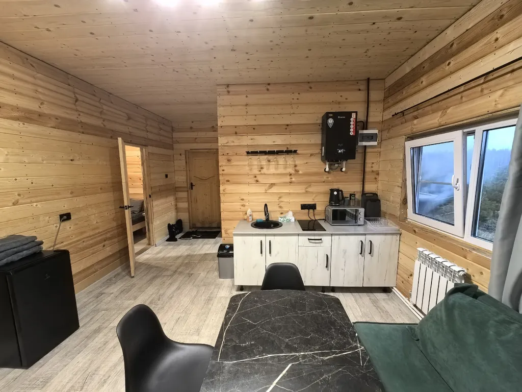 Большой дом с баней и чаном