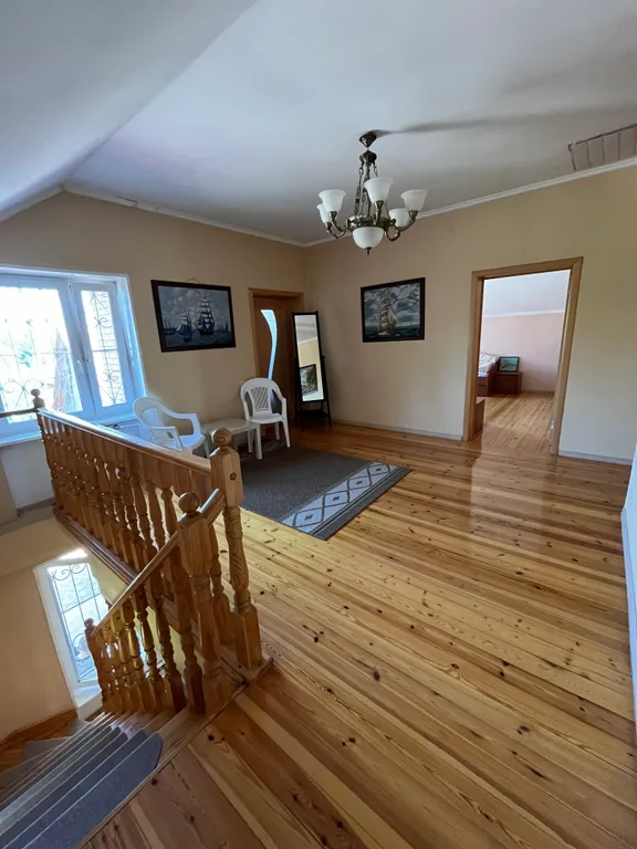 Шикарный загородный дом с бильярдом