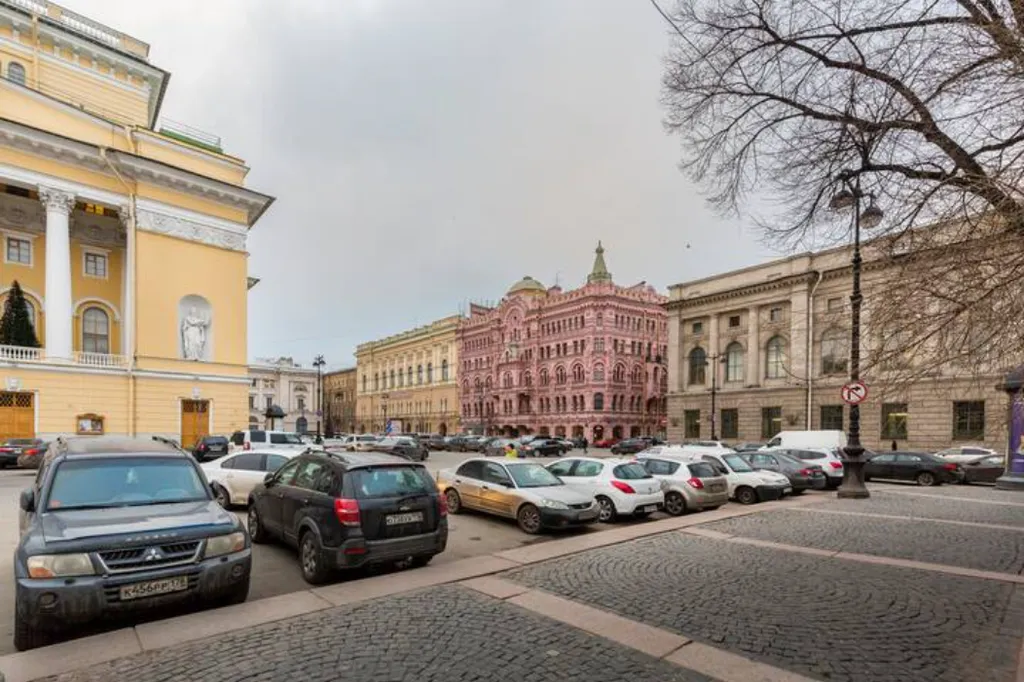 Апартаменты у Александринского театра
