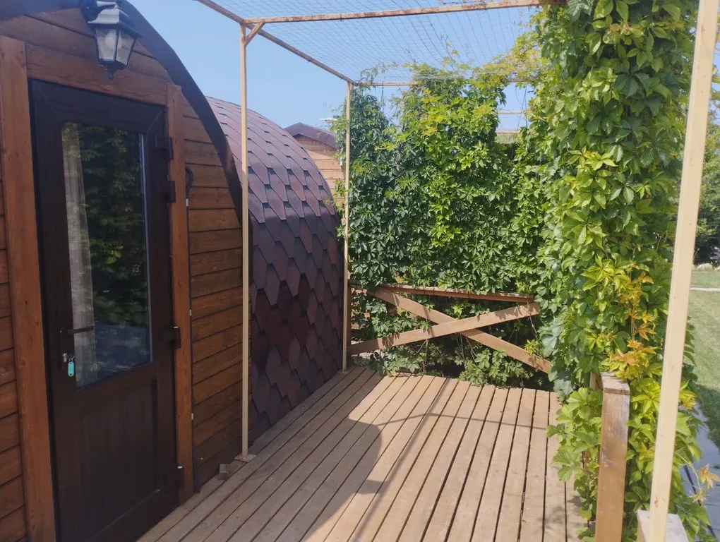 Уютный деревянный домик с удобствами