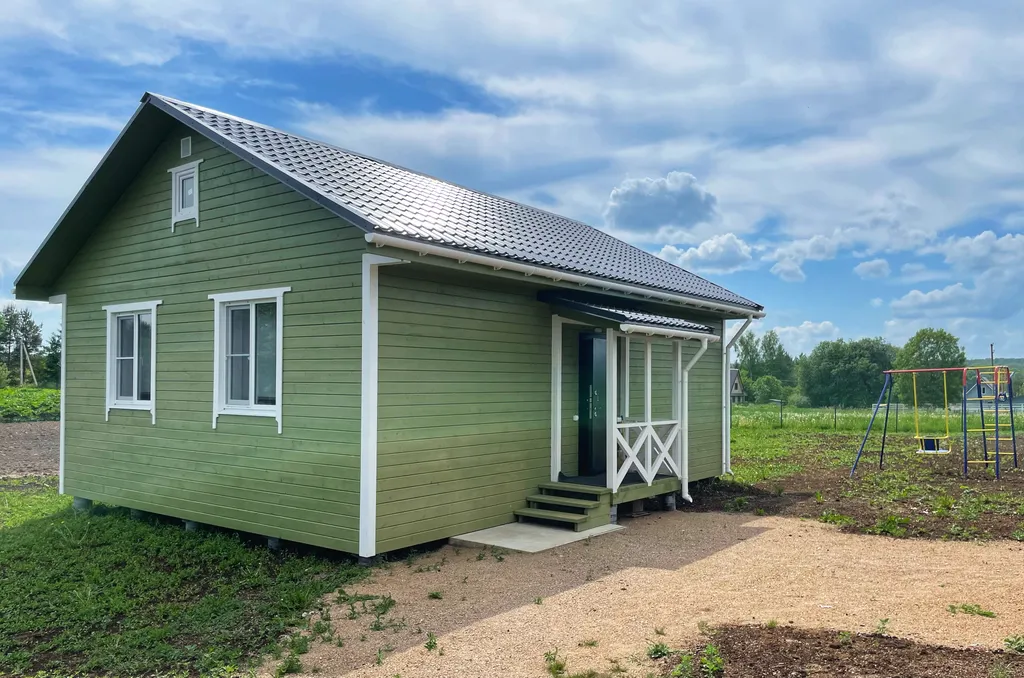 Коттедж Уютный коттедж с видом на озеро Врево — Володарское