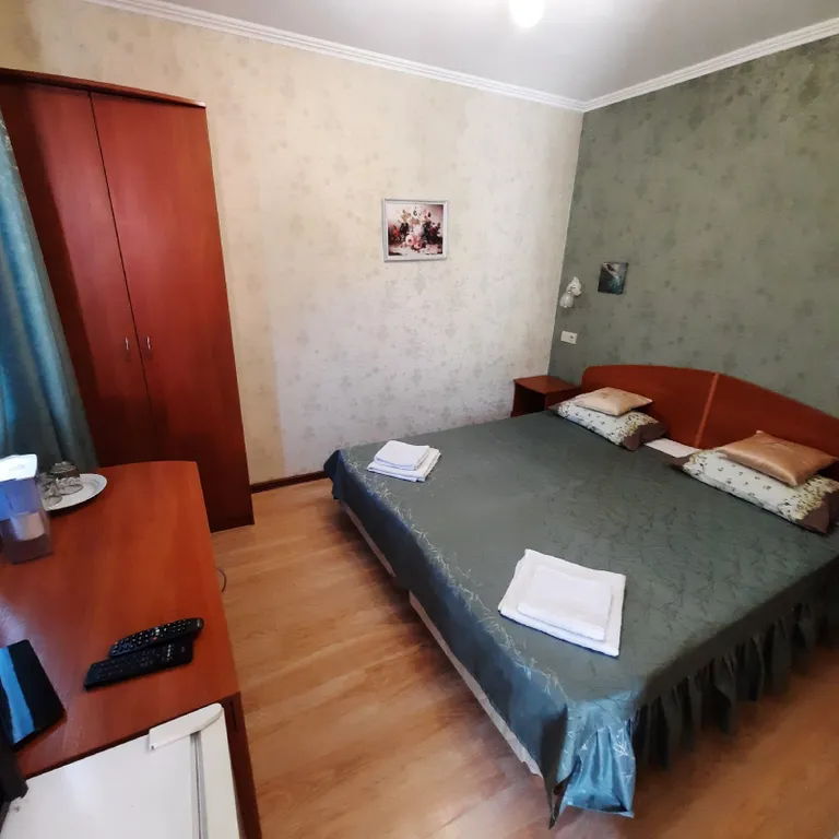 Коттедж Стандартный двухместный номер — аренда посуточно в Сочи