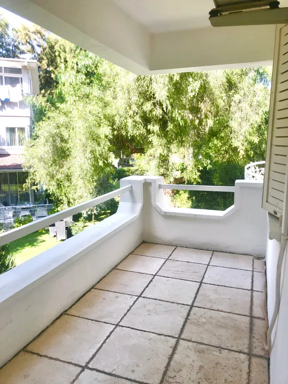 Вилла на берегу моря