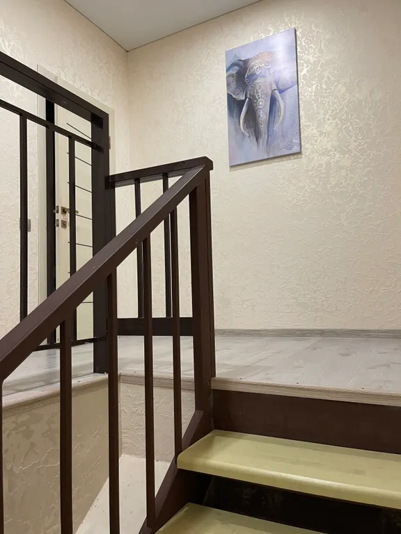 Просторный четырехкомнатный таунхаус на Банном