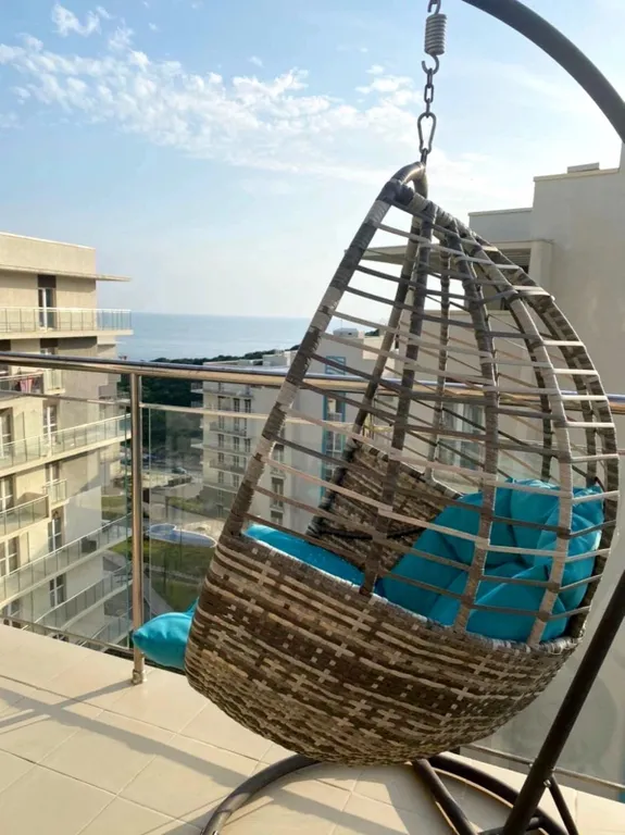 Квартира 2-ком.квартира с балконом и видом на море(кресло-качели подвесное)ЖК А — Варваровка