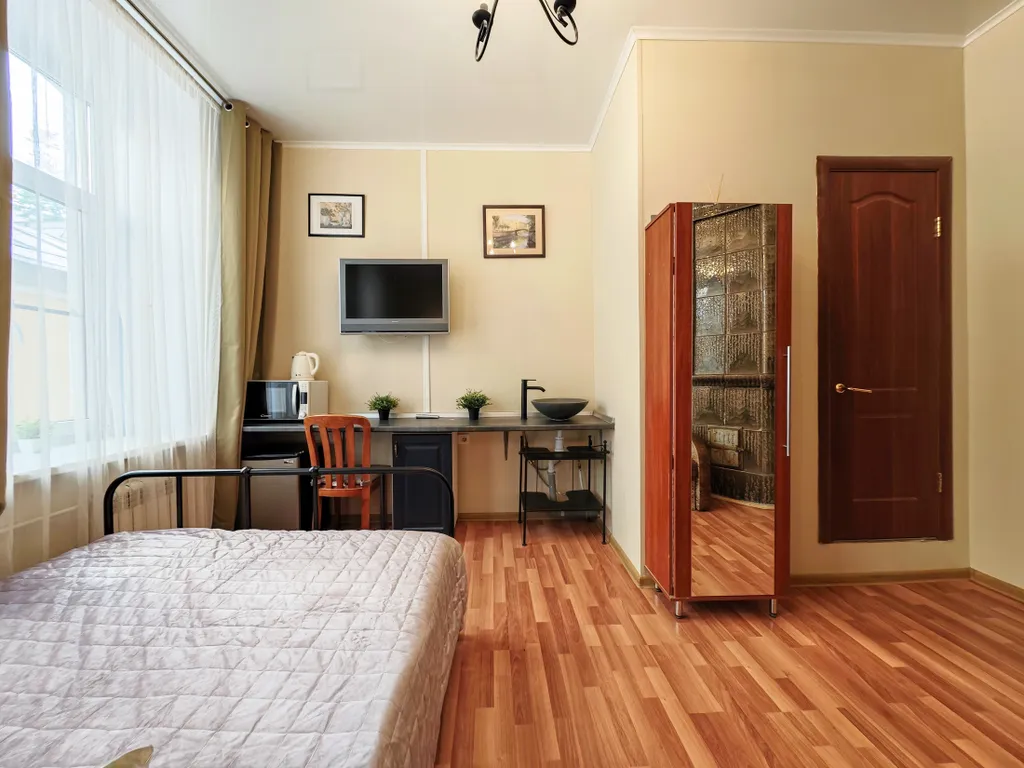 Уютная комната-студия на Невском