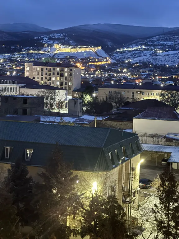 Уютная квартира в центре города рядом с фонтаном и с видом на крепость