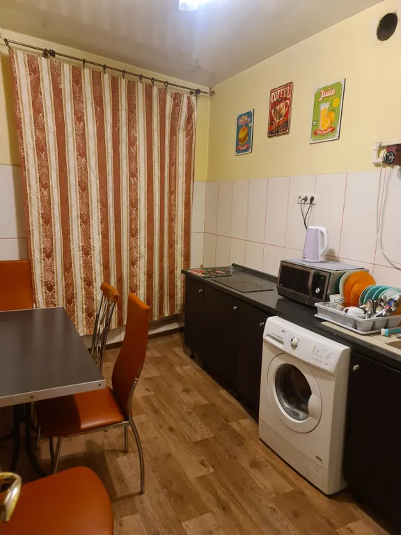 2 комнатная квартира с раздельными комнатами. на ул. Донская 26А