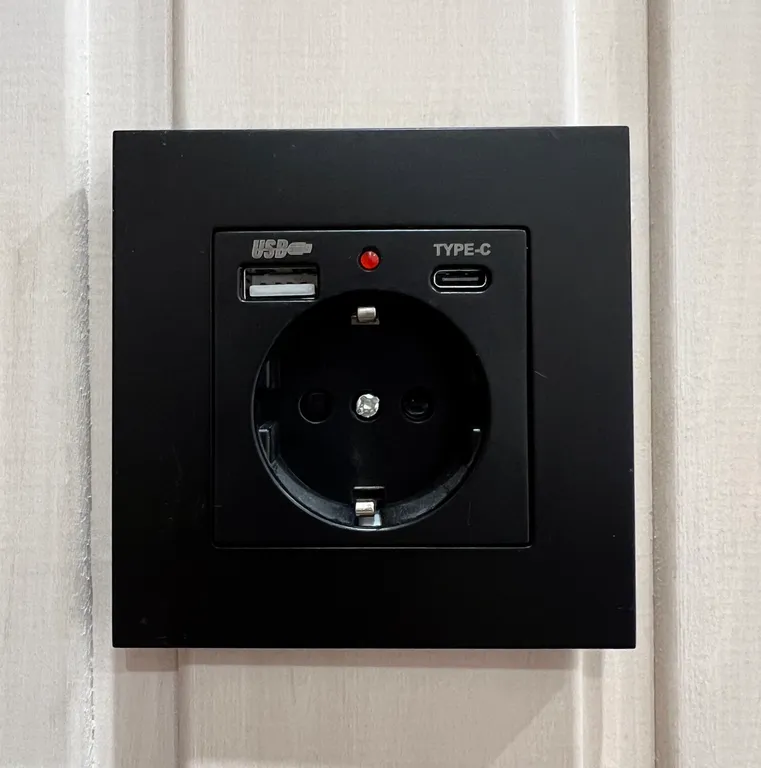 Ваше уютное жилье в самом центре Териберки.