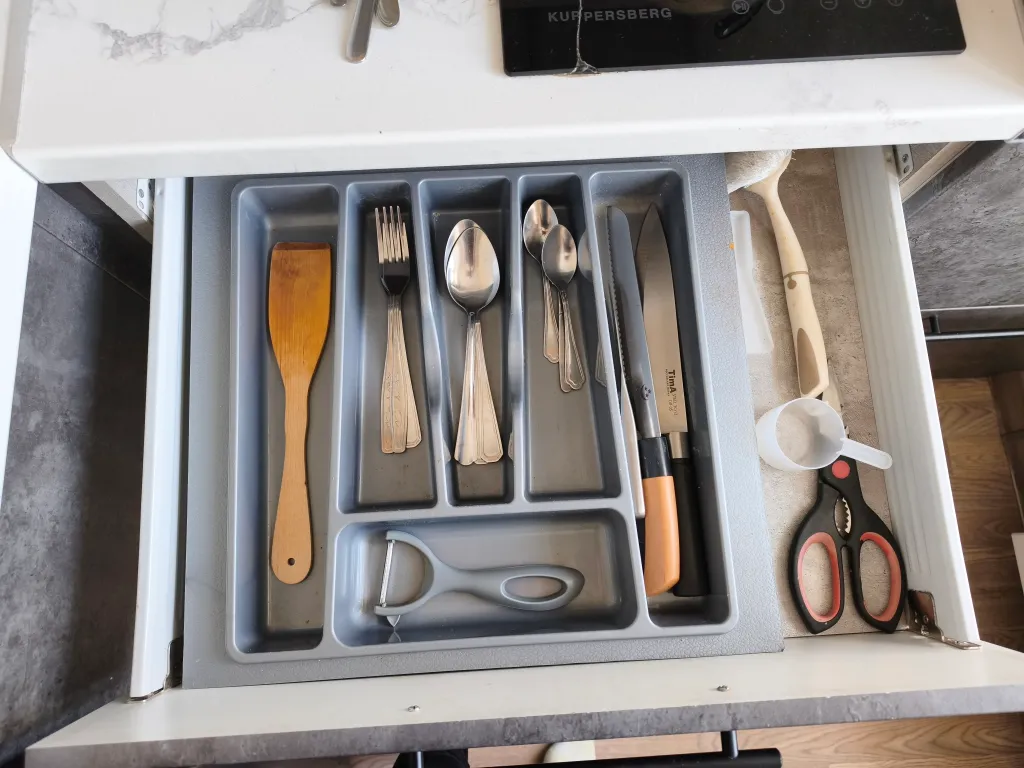 Уютная квартира с огромной кроватью на Металлургов