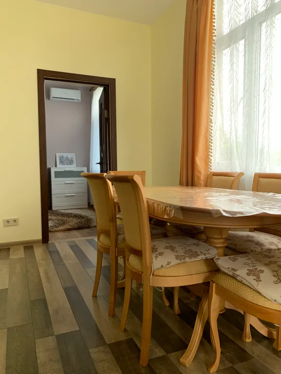 Коттедж Коттедж Просторные трехкомнатные апартаменты с двумя изолированными спальнями — Сухум