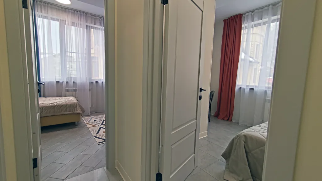 Дизайнерский апартамент с двумя спальнями