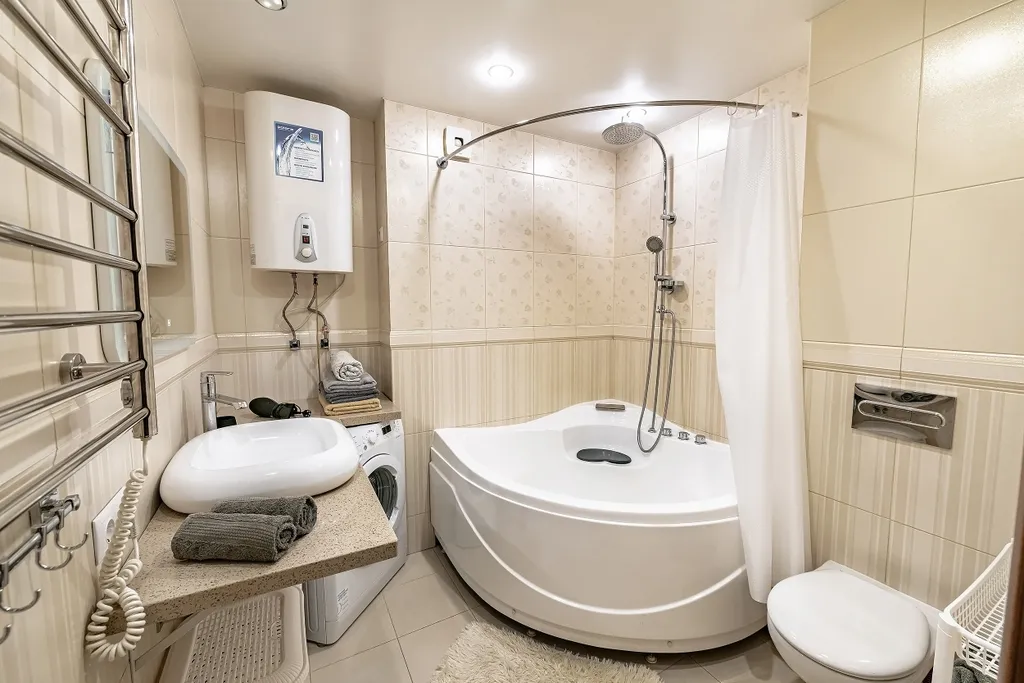 Прекрасная квартира с шикарным видом на мост в центре