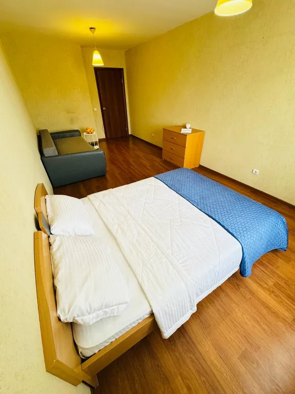 Двухкомнатная квартира возле метро Чкаловская