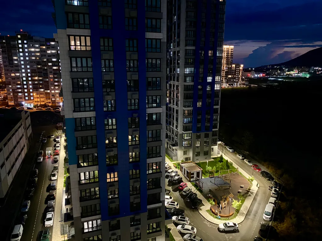 С видом на море, горы и закат Уютная квартира