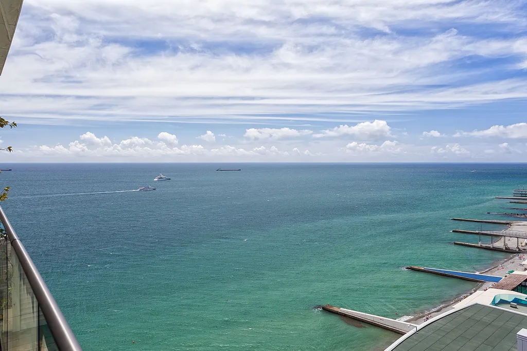 Квартира с видом на море