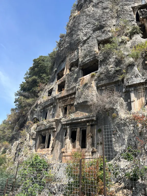 Квартира с бассейном и собственным полисадником