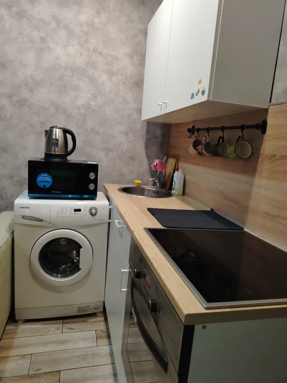 Евротрешка у ЖД вокзал и зоопарка