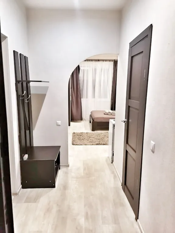 Уютная студия рядом с ТРЦ Аура, ЖД вокзалом, Аэопортом