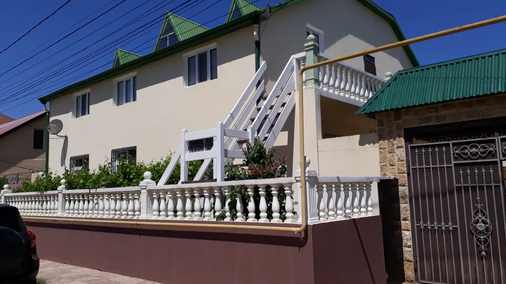 Квартира Дом в спокойном районе. — аренда посуточно в Махачкала