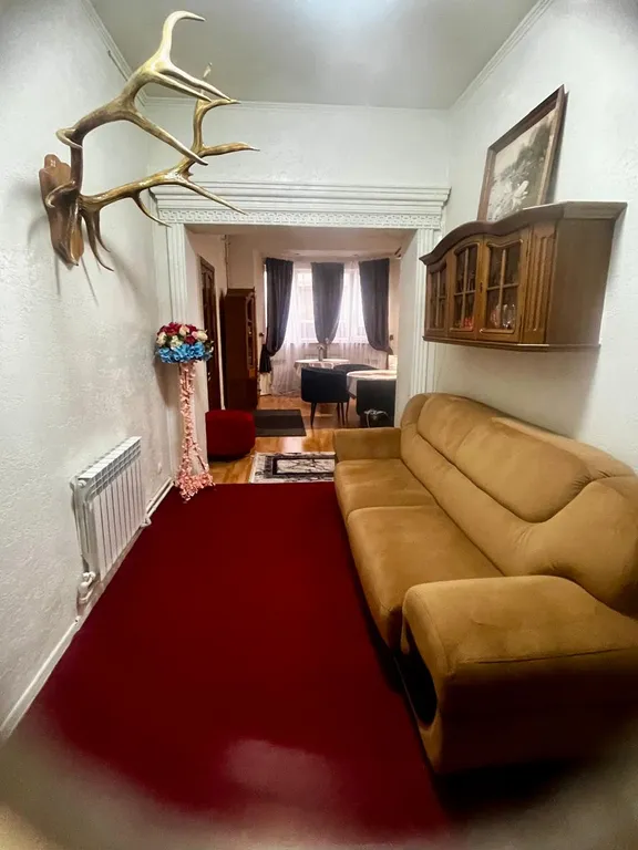 Большой уютный дом