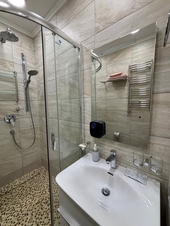 Пентхаус с видом на Морпорт в центре города