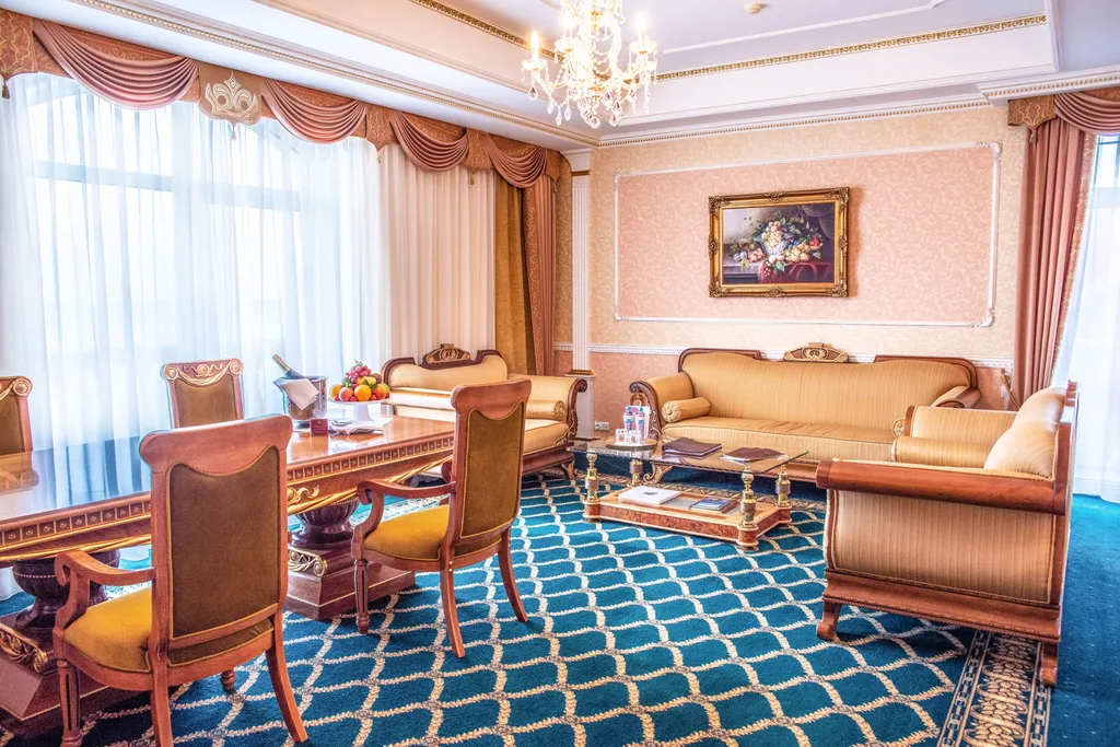 Президентский люкс 2х комнатный номер с видом на море и балконом