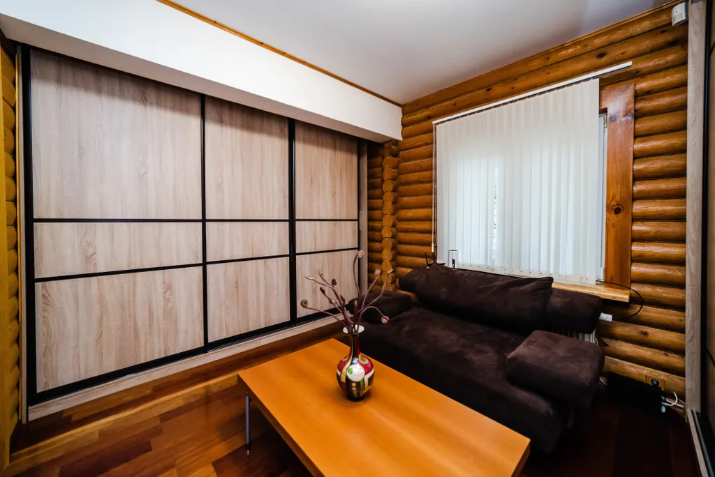 Дом в Красногорске с бассейном и сауной