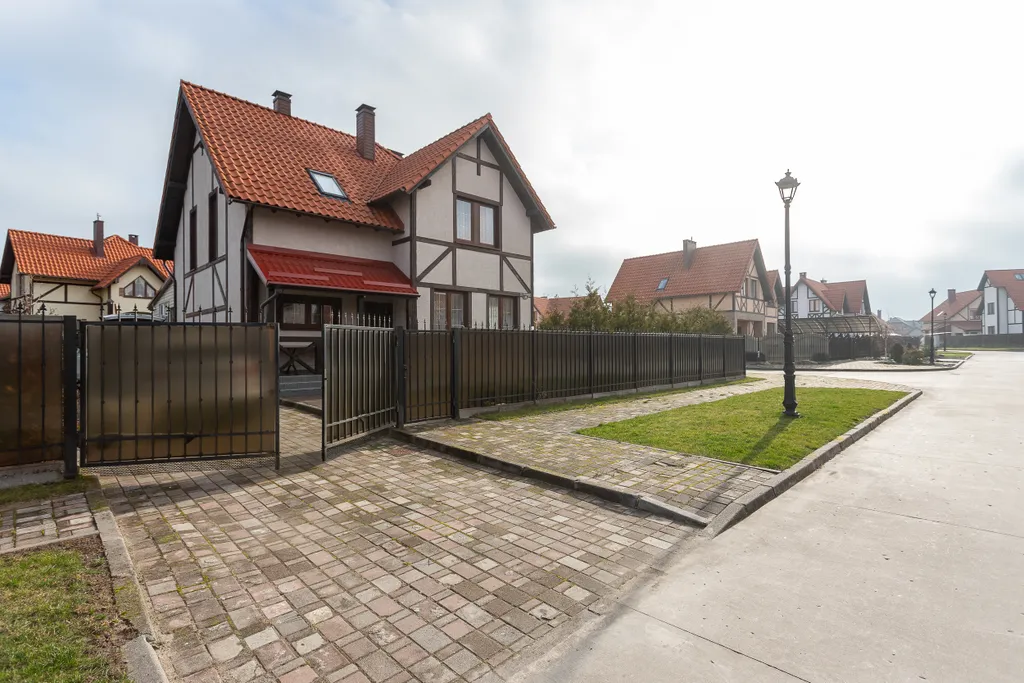 Дом с сауной и теплым бассейном