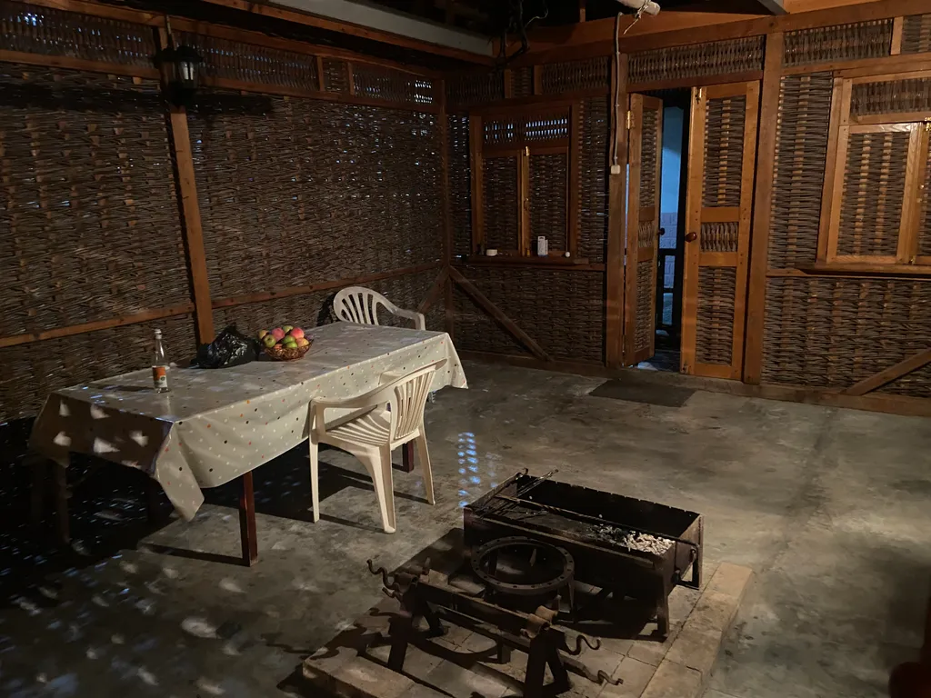 Райский уголок с видом на горы