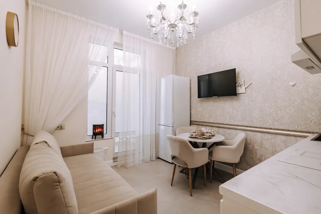 Рыжий Кот Голд (видовая квартира с изолированной спальней)