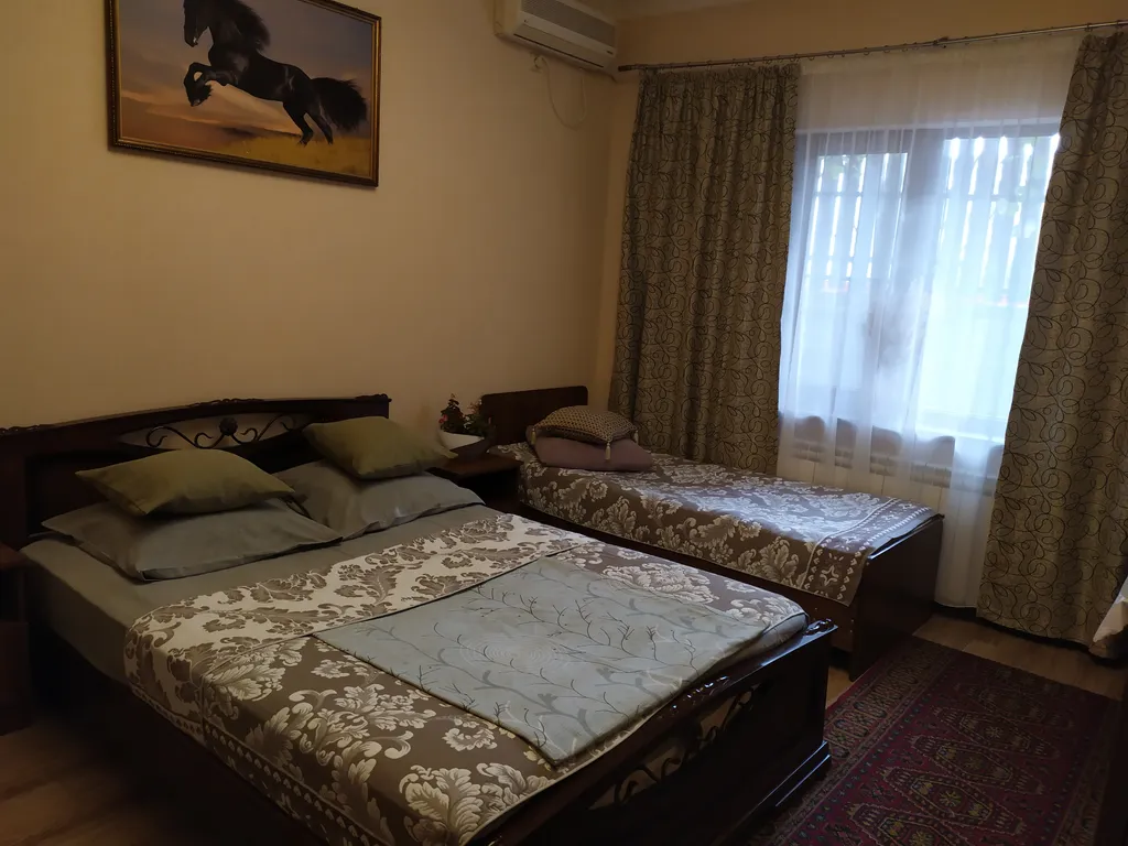 Коттедж Дом утопающий в зелени и очень уютный — Геленджик