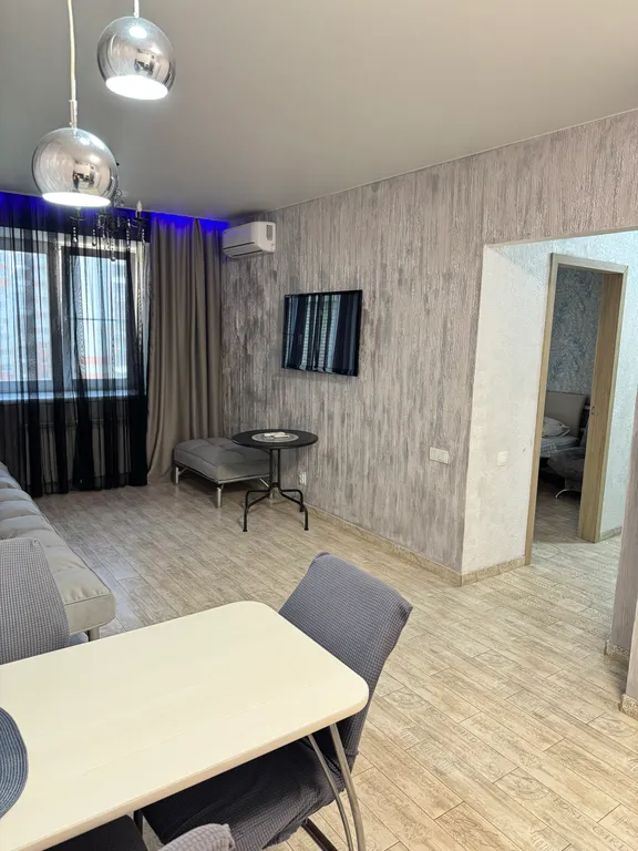 Омск Кировский у ТЦ Мега