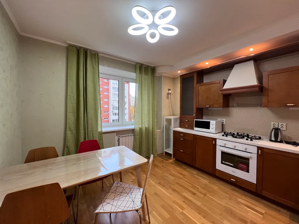 Просторная квартира для командированых в центре