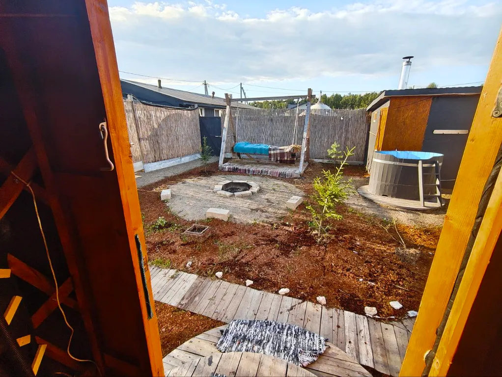 Коттедж Дом в виде юрты с травяной баней — Каблуково