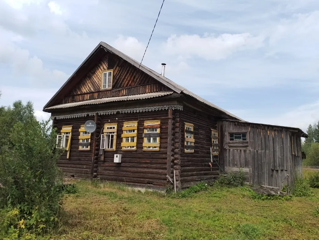 Домик в деревне вдали от цивилизации