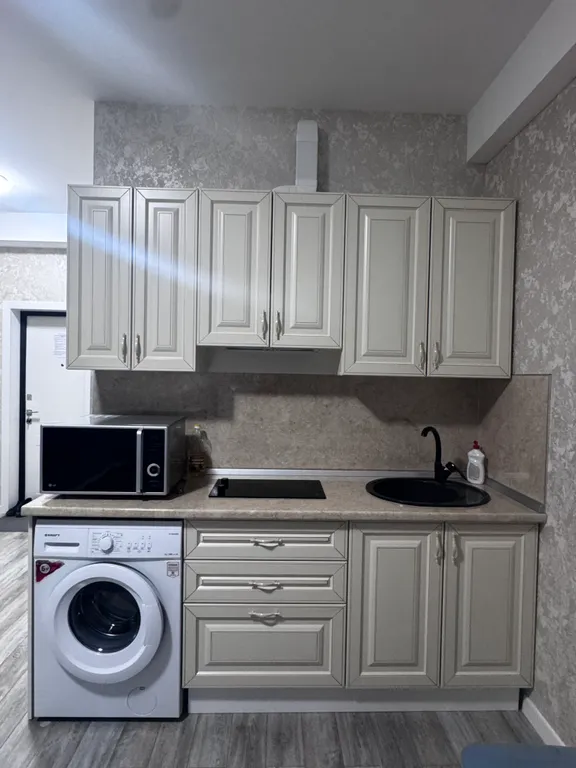 Студия с видом моря