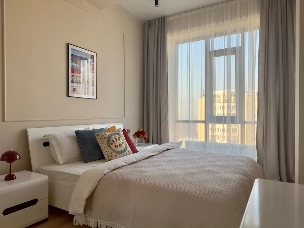 Квартира Уютная студия Нурай в центре Алматы — Алматы