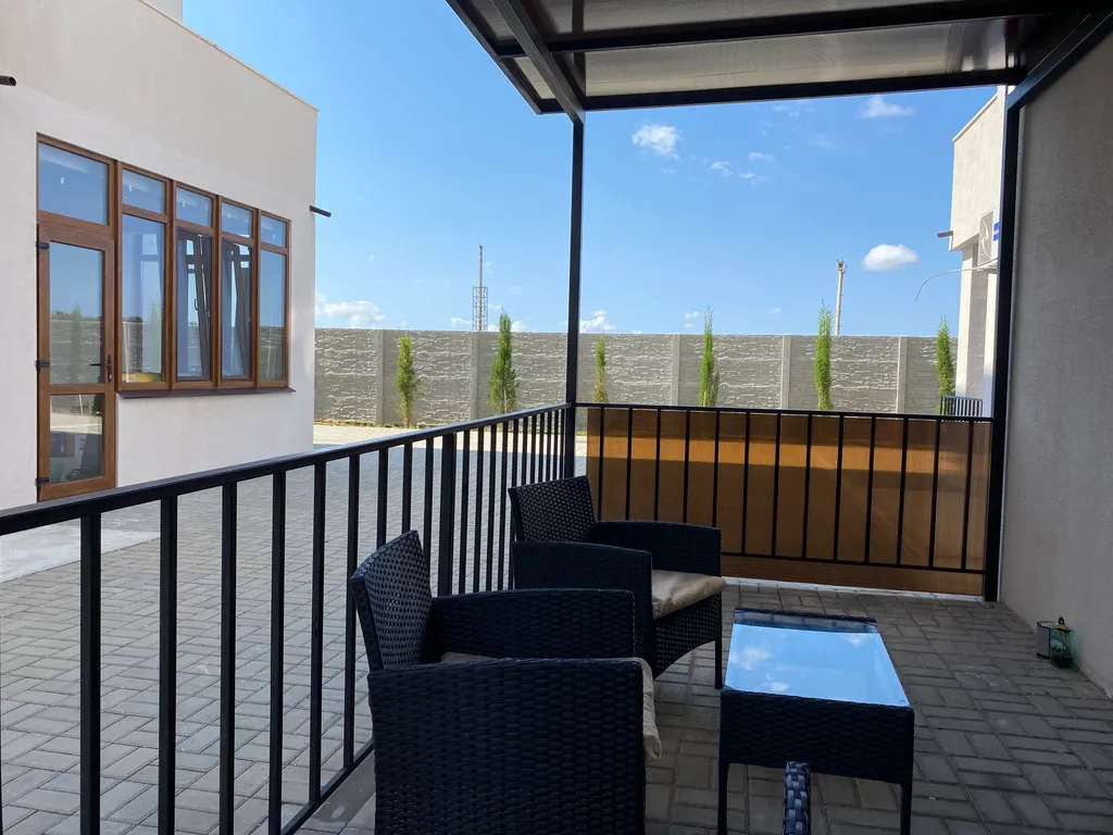 Студия с терасой в трёх минутах от пляжа