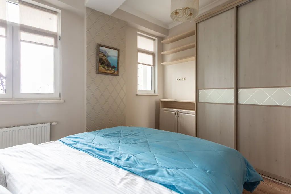 Просторная квартира с балконом и видом на море в ЖК Посейдон