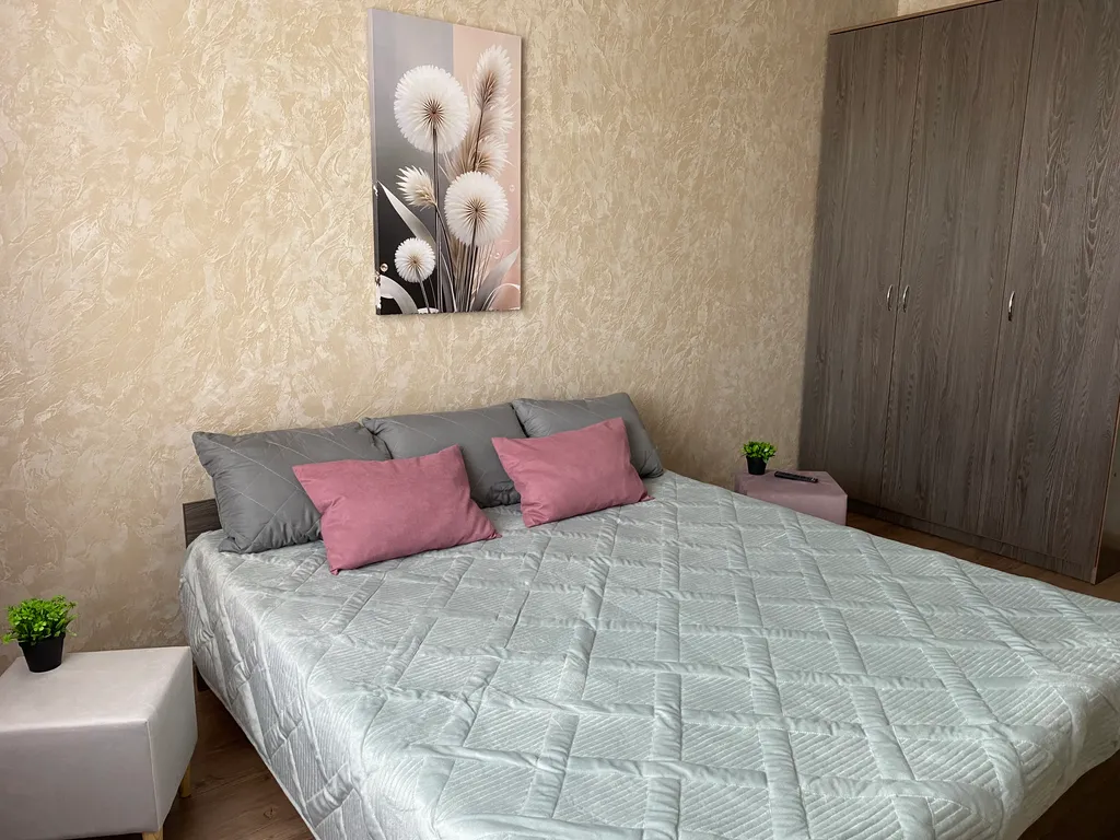 Квартира Большая двухкомнатная квартира в Советском районе — Красноярск