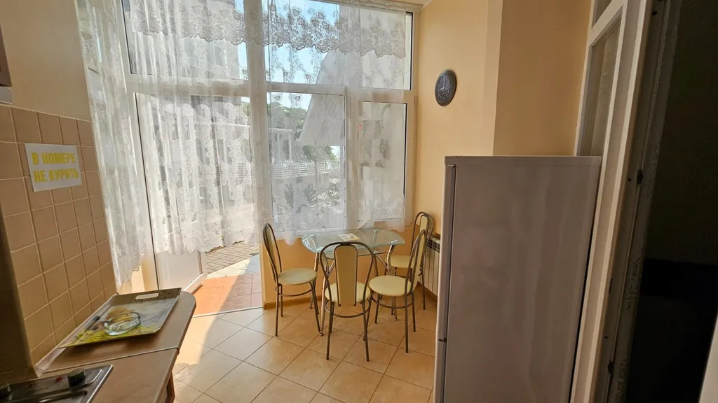 Апартаменты "Феодосийский залив" (двухкомнатные апартаменты №4)