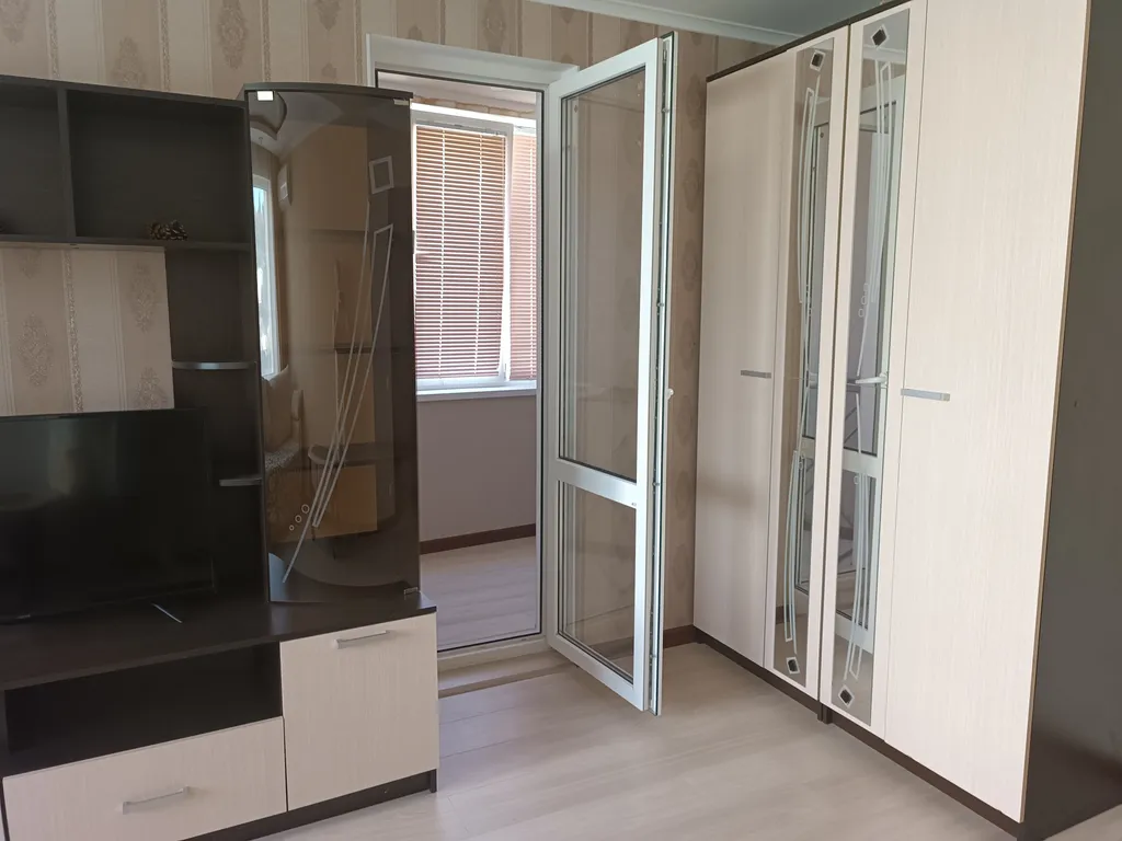 Уютная квартира в спальном районе недалеко от моря, с видом на горы