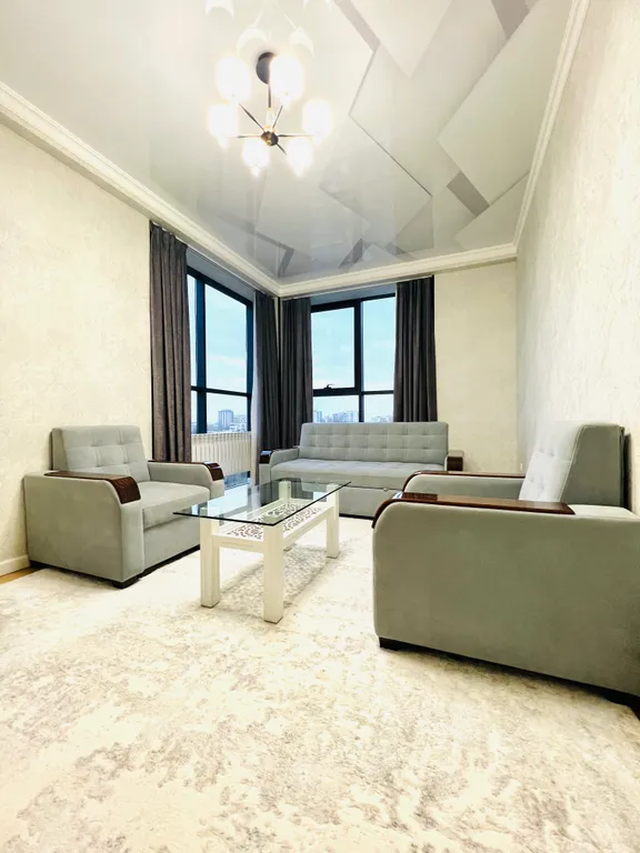 Новая Чистая Уютная С панорамными окнами В развитой локации