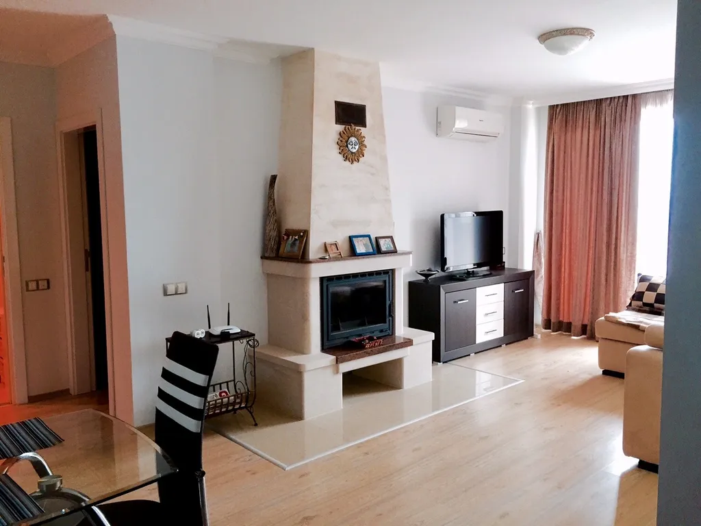 Трёхкомнатная квартира у пляжа, вид на море из всех комнат, два бассейна