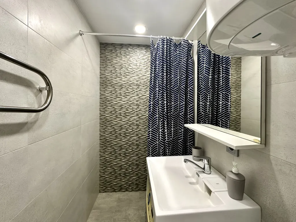 Студия с дизайнерским ремонтом