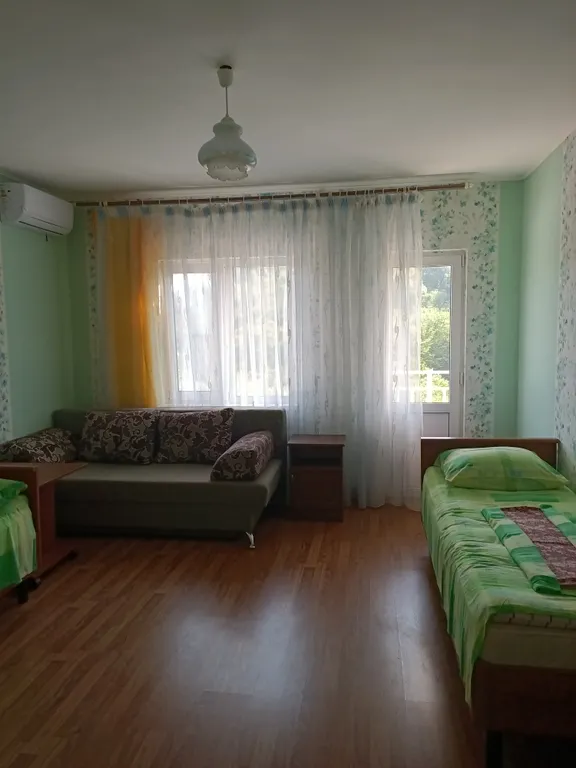 Квартира Комната — аренда посуточно в Лоо