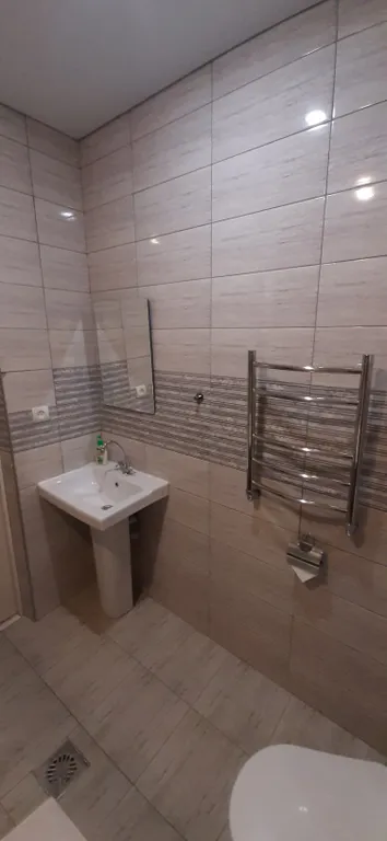 Дом в деревне с баней